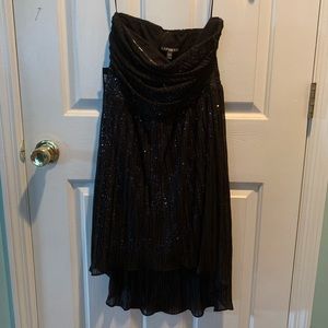 EXPRESS (BNWT) Size 4 👗 Strapless Dress